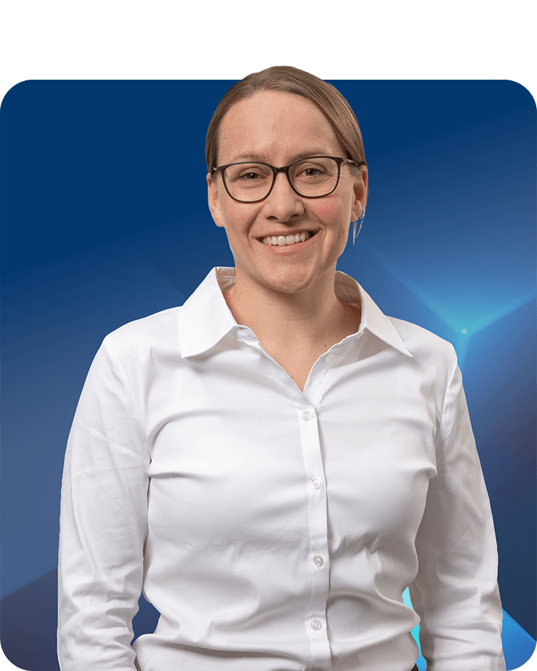 Ansprechpartnerin und Mitarbeiterin im Vertriebsinnendienst Christiane Abshoff bei Spaleck Oberflächentechnik