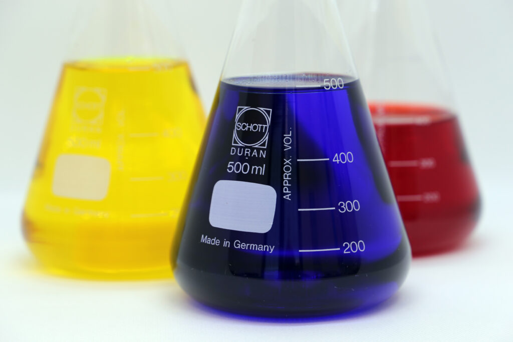 Verfahrensmittel/Compounds aus der Gleitschleiftechnik von Spaleck Oberflächentechnik